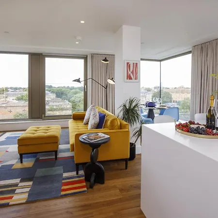 Clifford's Skyline * يورك